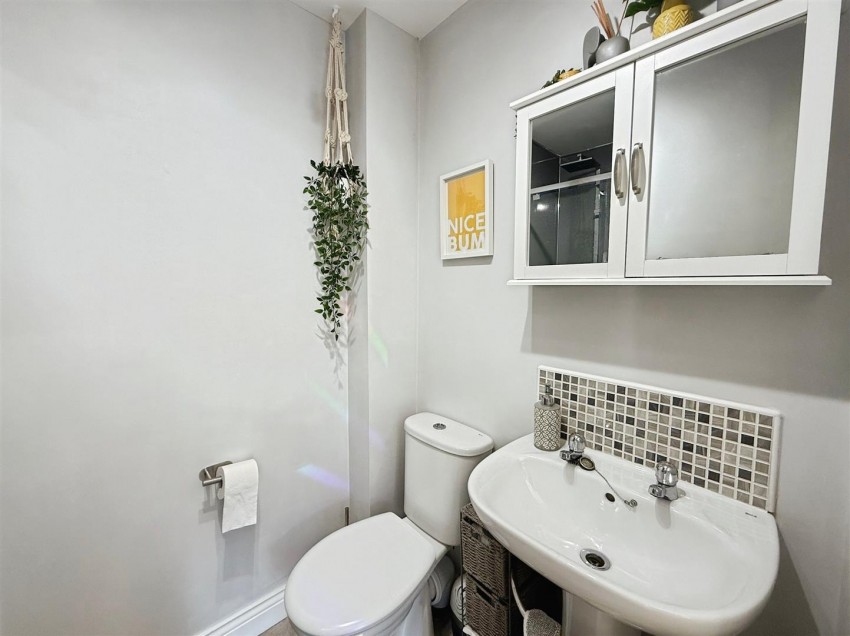 Images for East Street, Doe Lea, Chesterfield