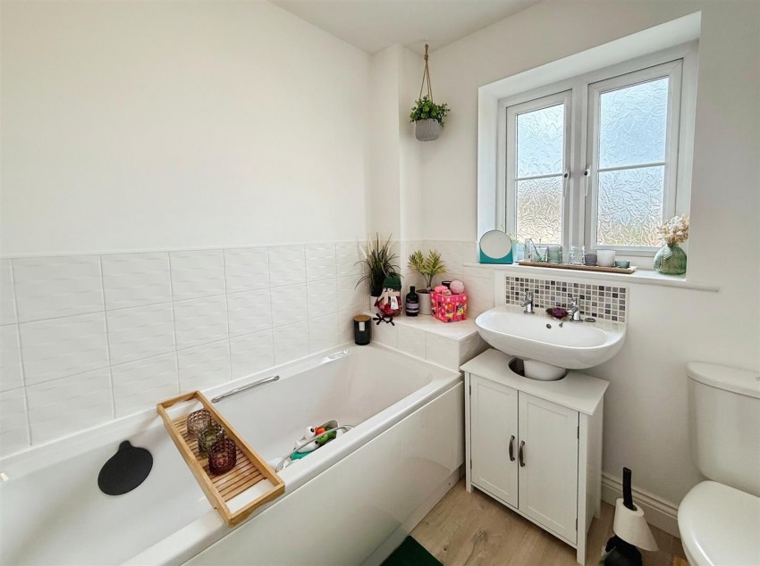 Images for East Street, Doe Lea, Chesterfield