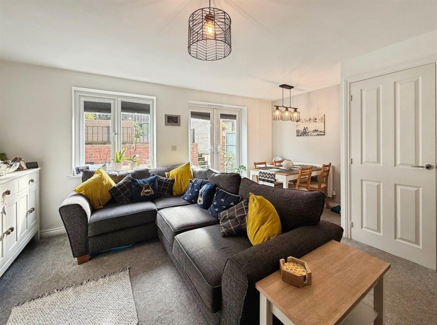 Images for East Street, Doe Lea, Chesterfield