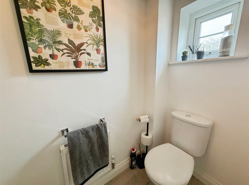 Images for East Street, Doe Lea, Chesterfield