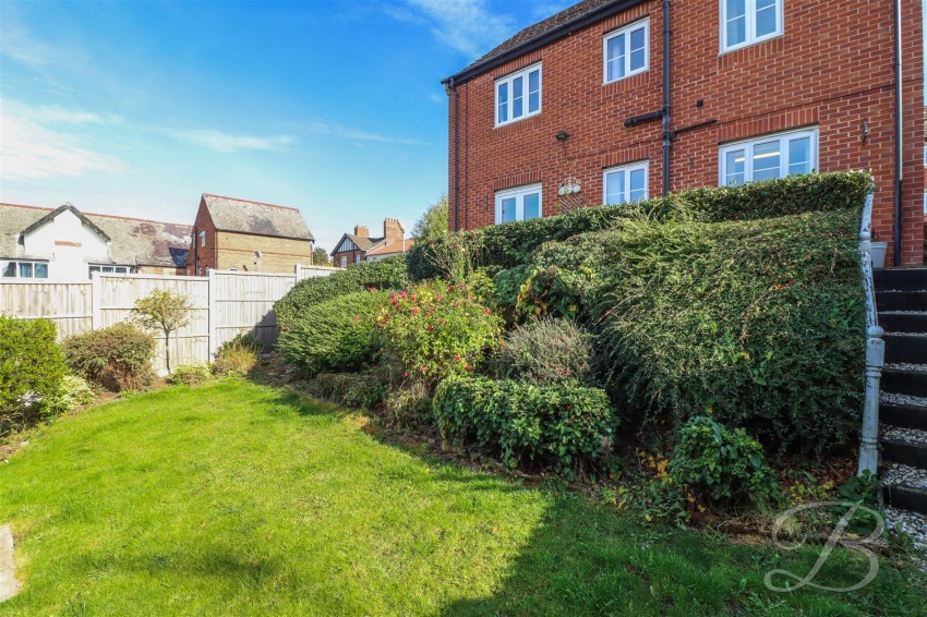 Images for East Street, Doe Lea, Chesterfield