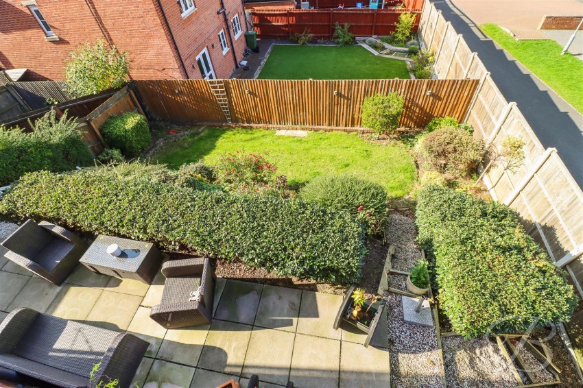 Images for East Street, Doe Lea, Chesterfield