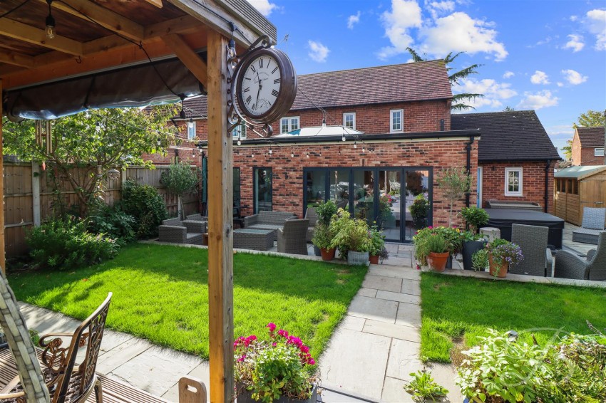 Images for Alexander Road, Farnsfield, Newark