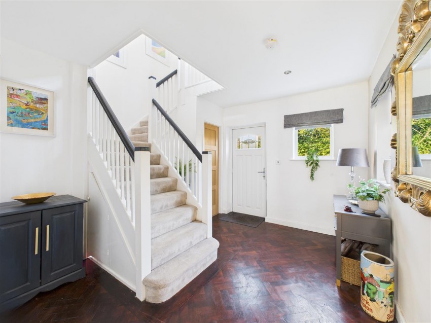 Images for Vernon Crescent, Ravenshead, Nottingham