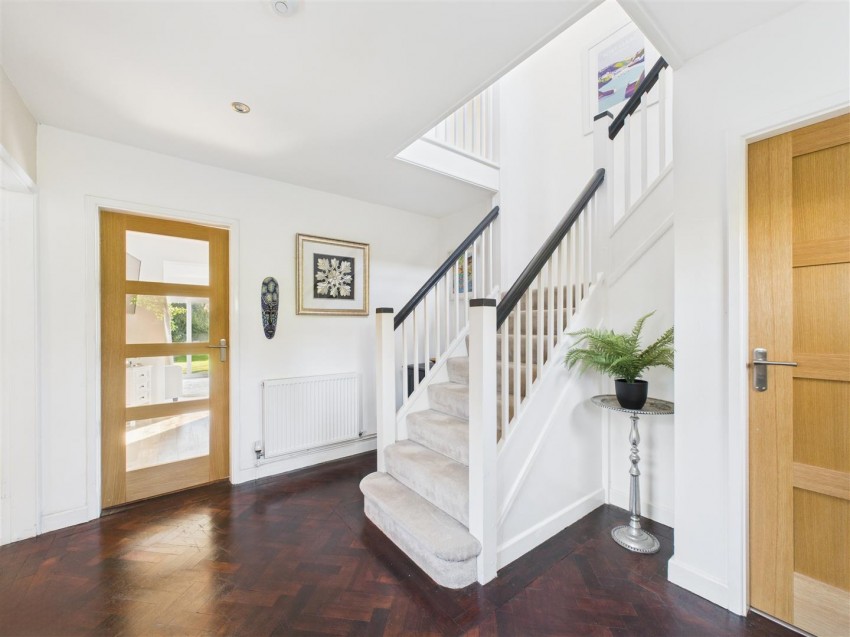 Images for Vernon Crescent, Ravenshead, Nottingham