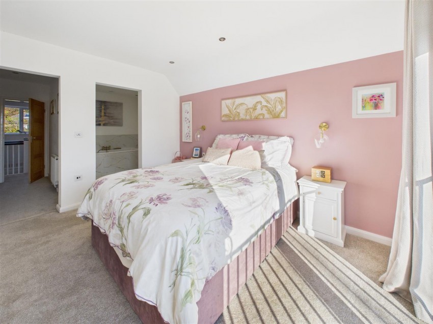 Images for Vernon Crescent, Ravenshead, Nottingham