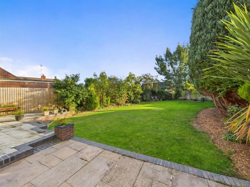 Images for Vernon Crescent, Ravenshead, Nottingham