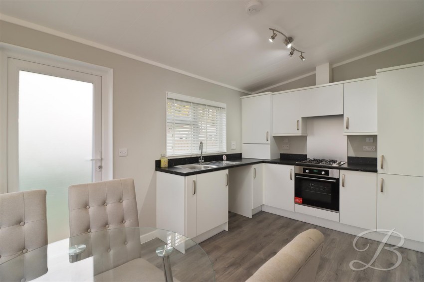 Images for 104, Riverdale Park, Staveley