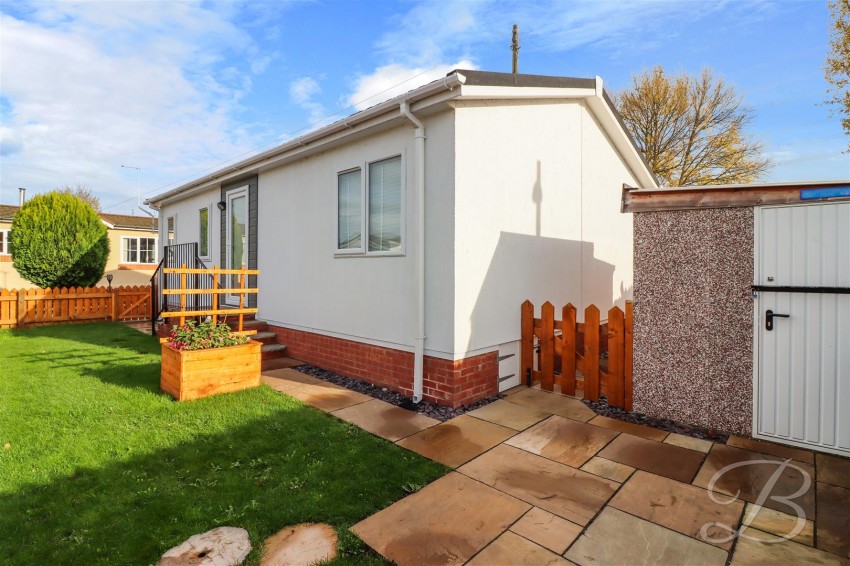 Images for 104, Riverdale Park, Staveley