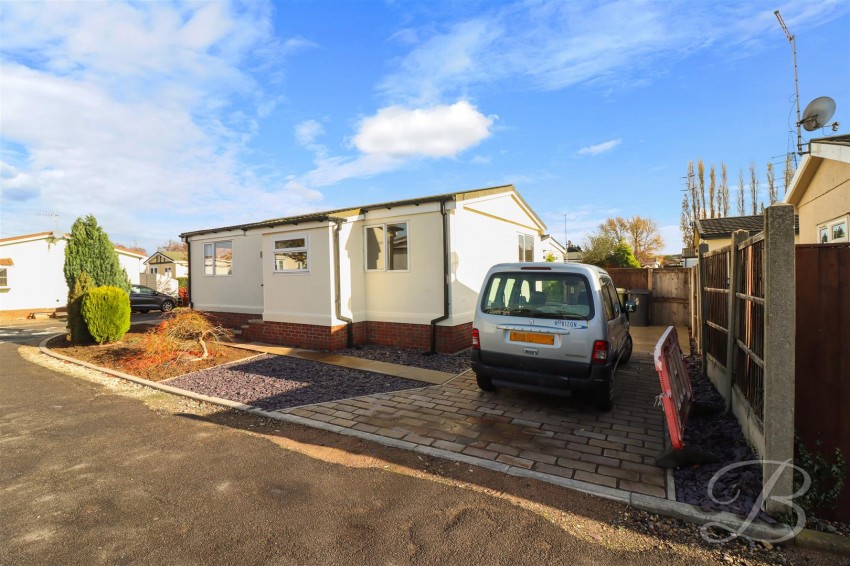 Images for 82, Riverdale Park, Staveley