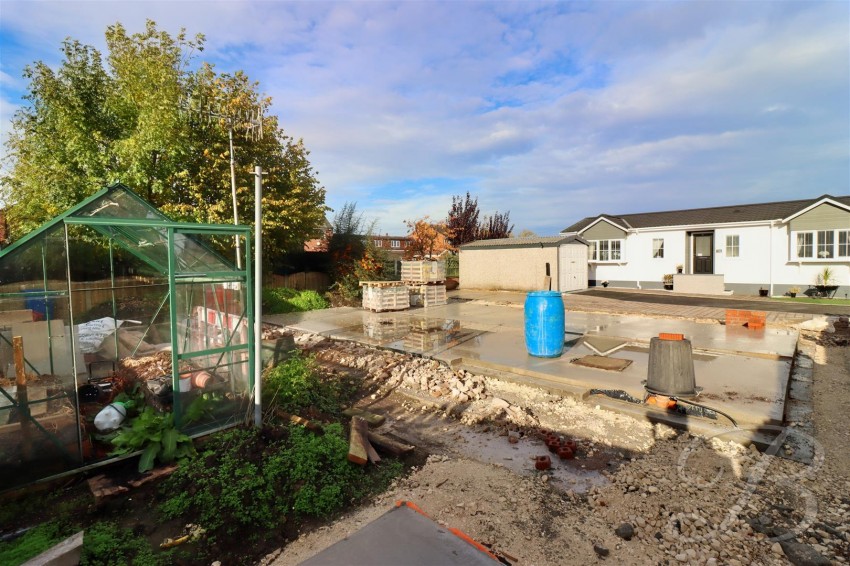 Images for 74, Riverdale Park, Staveley